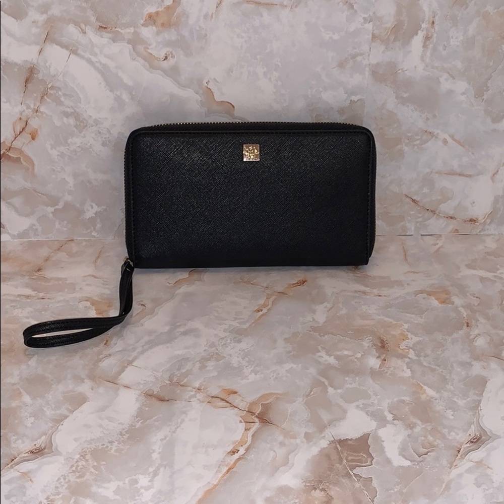 Black wristlet 💕
